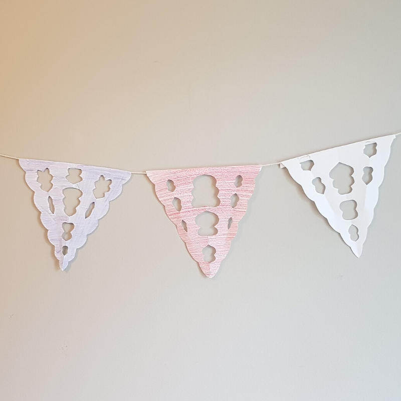 VE Day lace bunting 