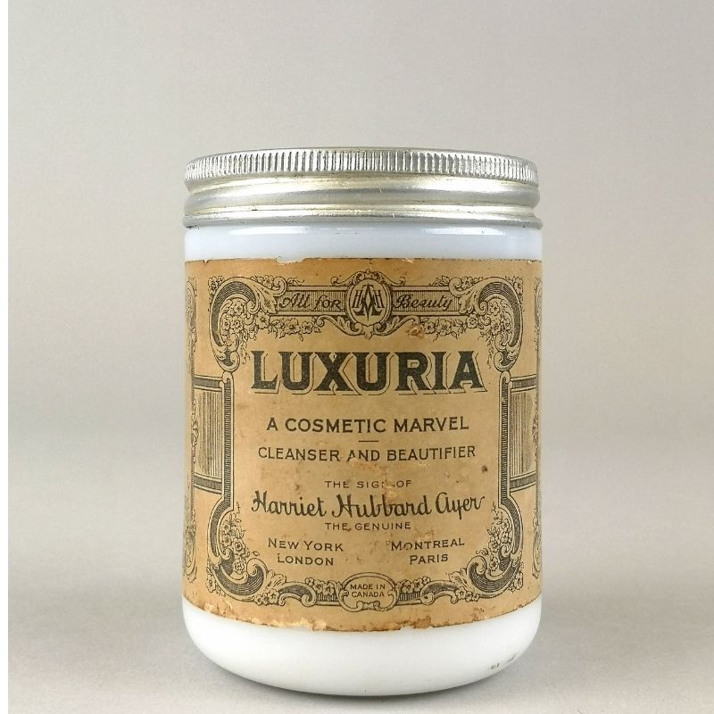 Harriet Hubbard Cosmetic Cleaner In A Jar