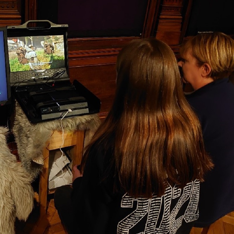 Families playing Discovery Tour 